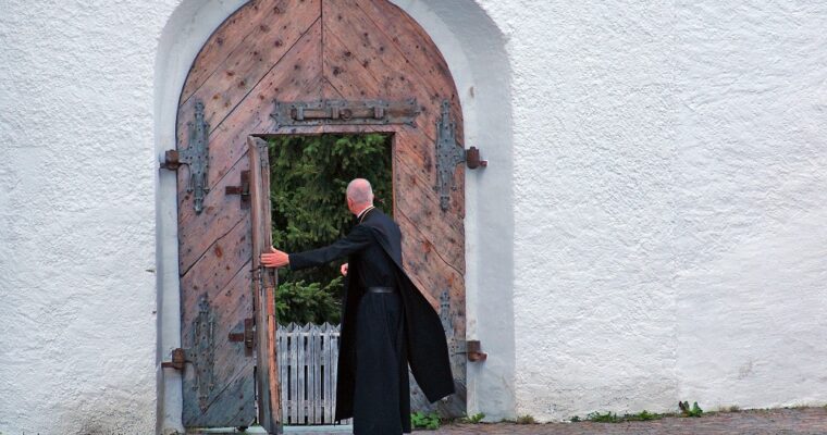 A hierarquia eclesiástica na Igreja Católica