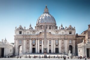 São Pedro no Vaticano: símbolo da Igreja de todo o mundo cristão