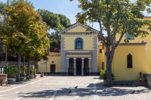 O Santuário de San Gennaro no Solfatara em Pozzuoli